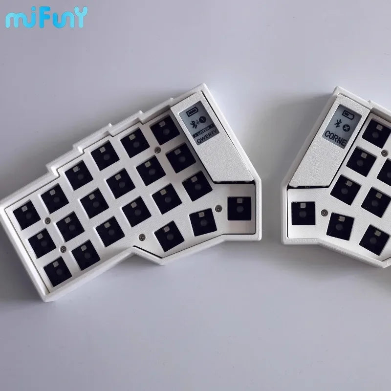 MiFuny CORNE Wireless Split Keyboard – Open Source, ZMK-Compatible, RGB, Bluetooth Mechanical Keyboard with Adaptable Ink Screen